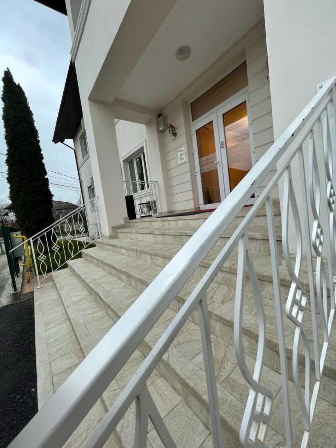 Cochet Boutique Hotel ทาร์กู จิอู ภายนอก รูปภาพ