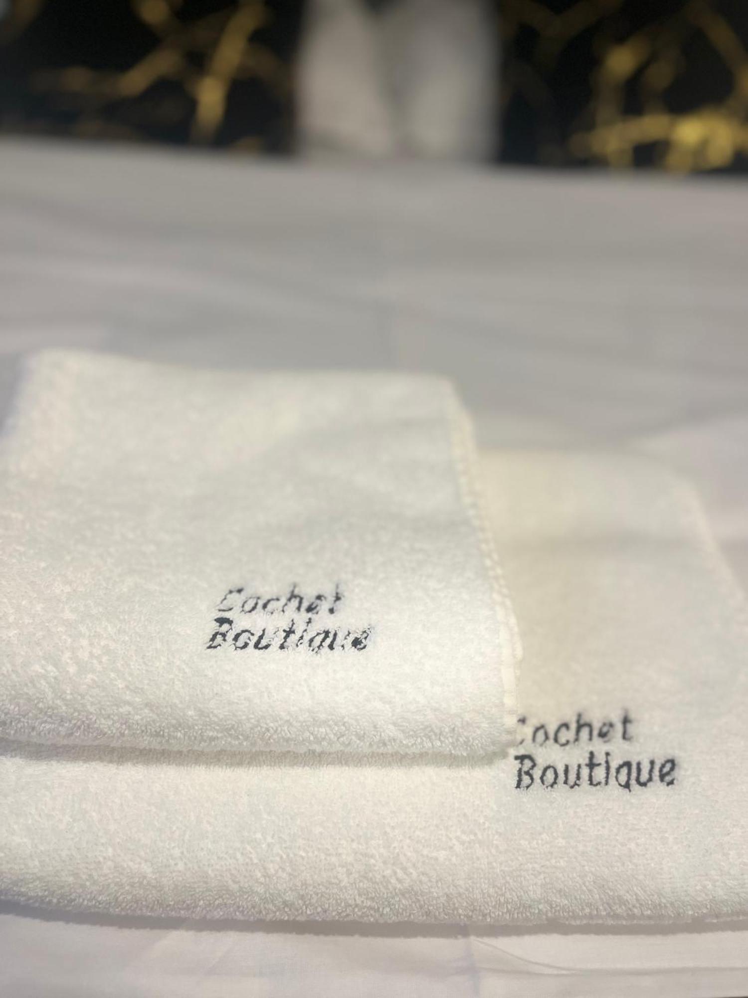 Cochet Boutique Hotel ทาร์กู จิอู ภายนอก รูปภาพ